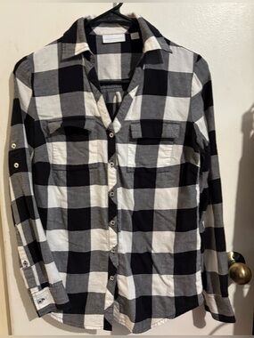 New York & Company Shirt Womens XSmall Black White Button Up